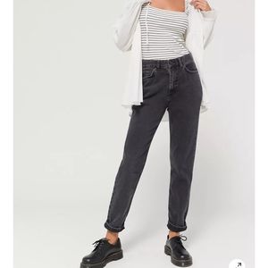 BDG High-rise Washed Black Denim Mom jeans